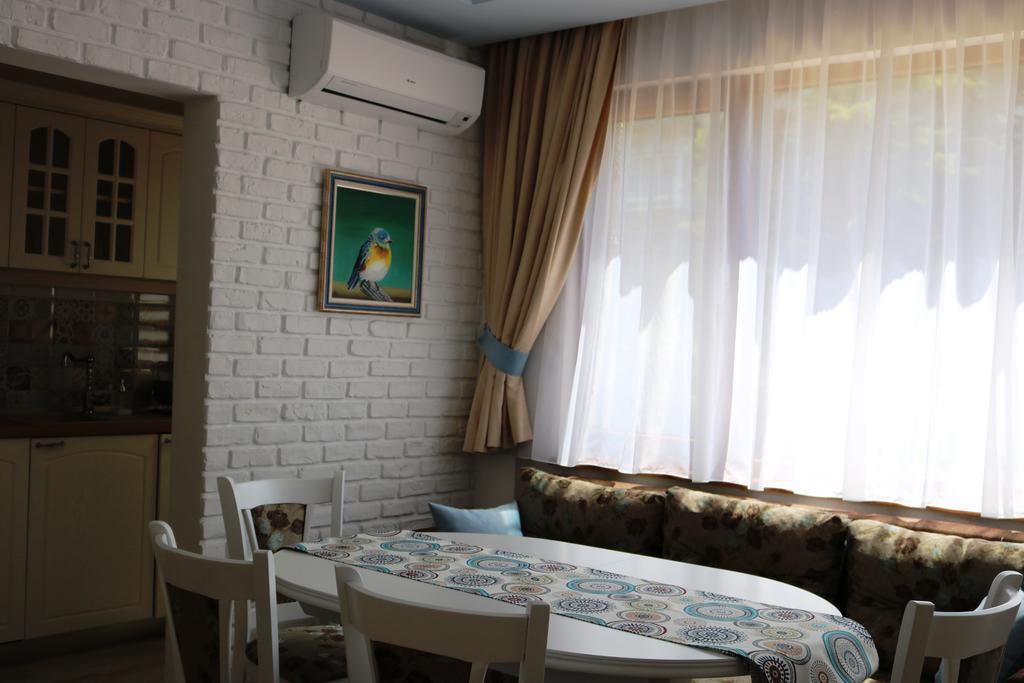Central Varna Apartment - Lets4Holiday ภายนอก รูปภาพ