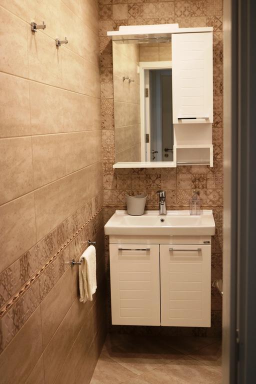 Central Varna Apartment - Lets4Holiday ภายนอก รูปภาพ