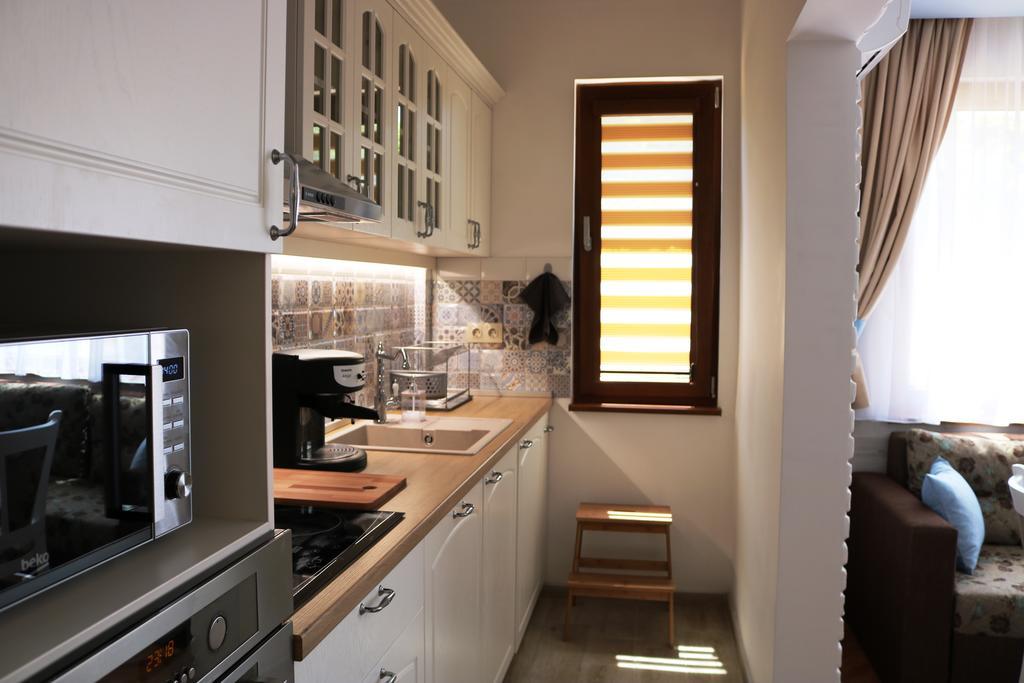 Central Varna Apartment - Lets4Holiday ภายนอก รูปภาพ