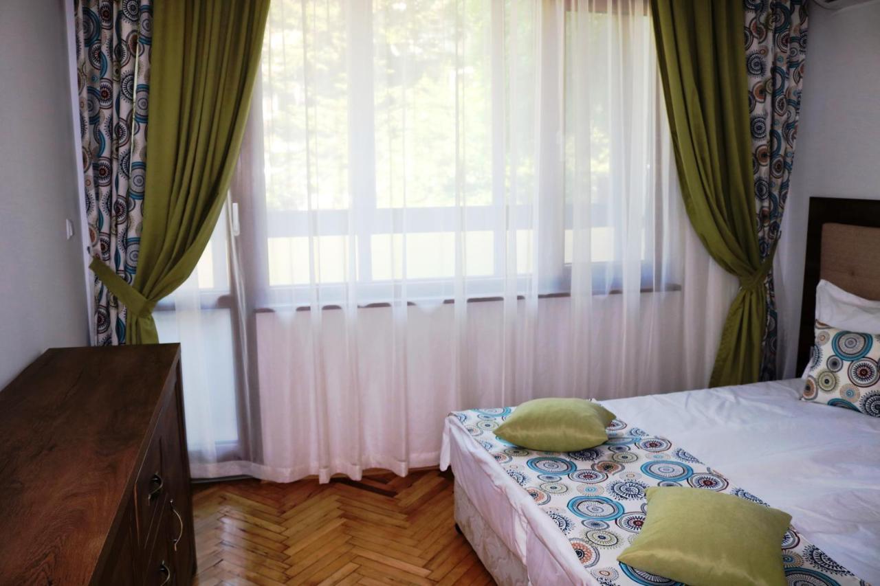 Central Varna Apartment - Lets4Holiday ภายนอก รูปภาพ